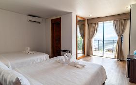 Qm Diving Resort